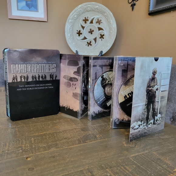 Band Of Brothers Series Complete HBO  Limited Edition 6 Disc Metal Box DVD - Picture 3 of 10